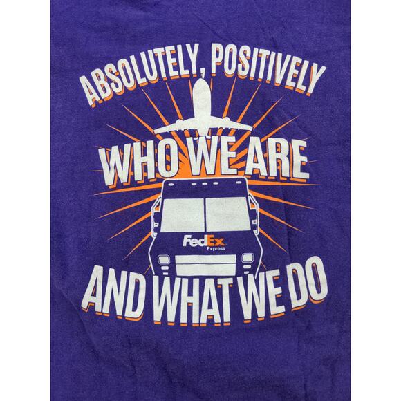 FedEx Federal Express Who We Are T Shirt Size XL Purple Graphic - Picture 10 of 10